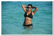 Mumaith khan still 3