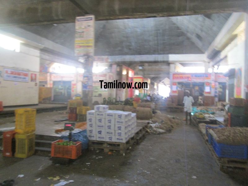 Koyambedu market interior 434