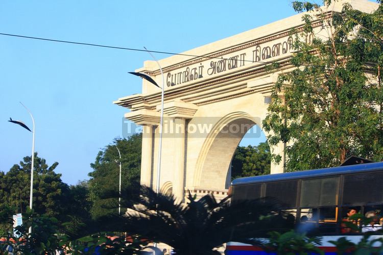 Anna memorial at marina beach 11