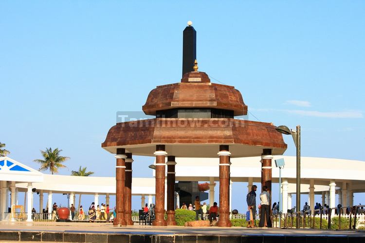 Anna memorial at marina beach 5