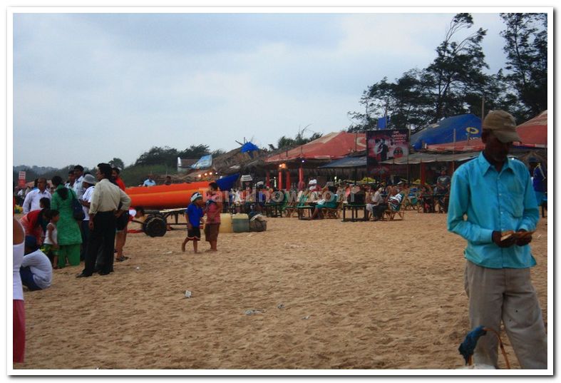 Goa calangute beach photo 2