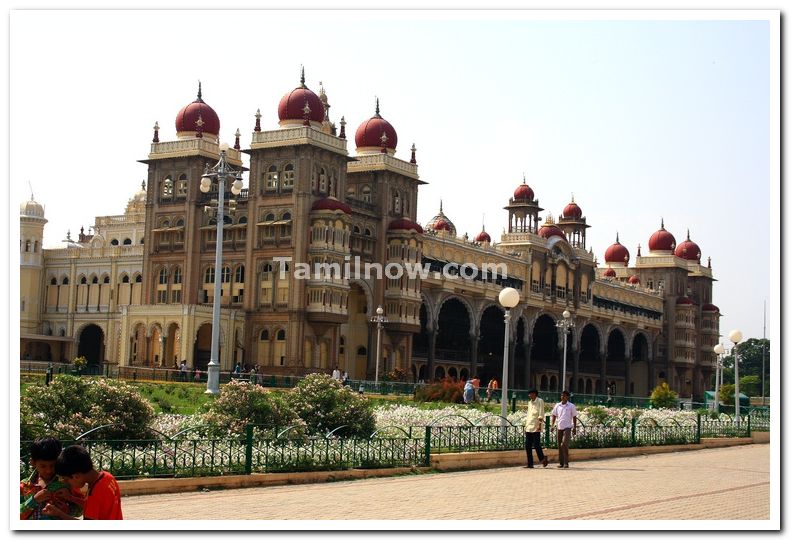 Mysore palace during daytime
