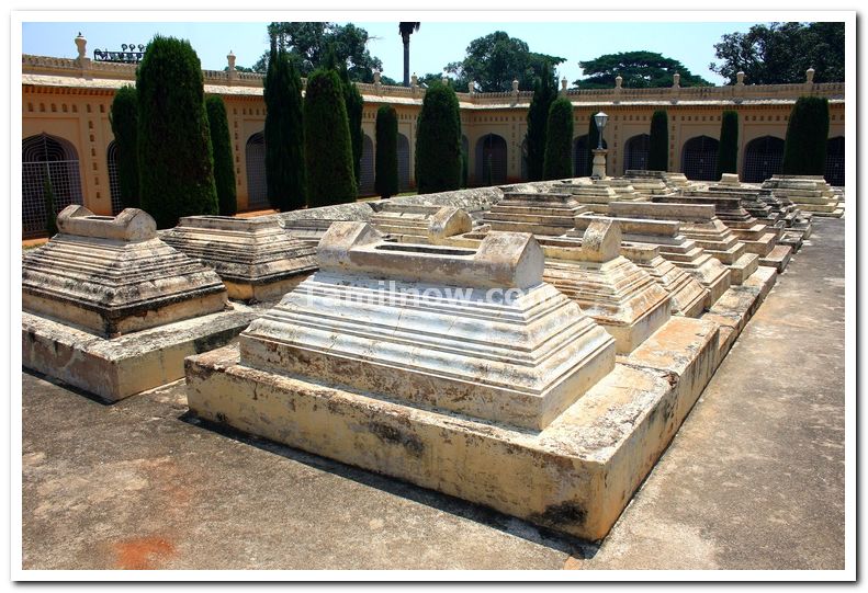 Tombs of tipu soldiers