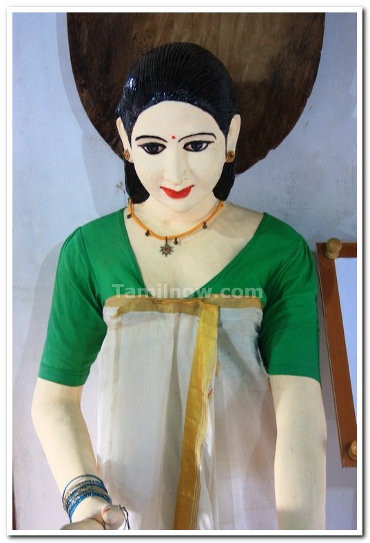 Kerala lady statue
