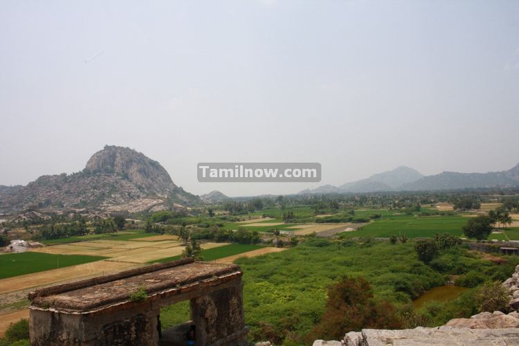 View From Queens Fort Top at Gingee