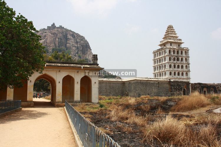 Gingee Fort Kalyana Mahal walk way