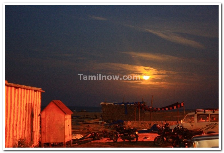 Moon rising at kovalam beach 2