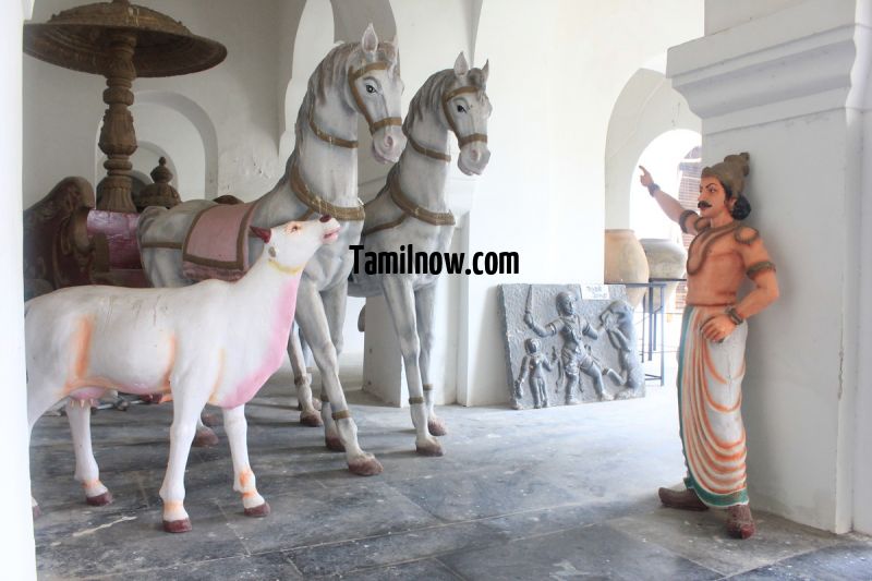 Artifacts on display at thanjavur museum 6 437