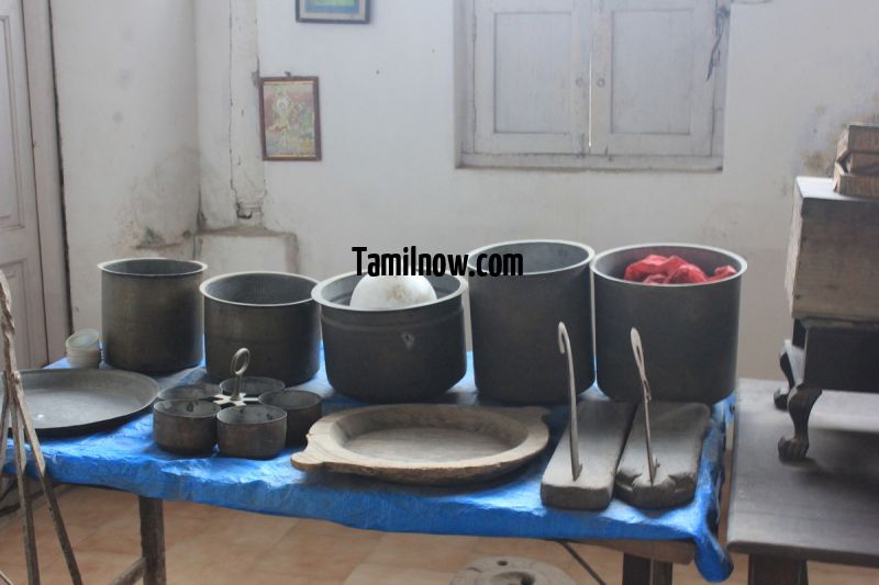 Old vessels on display at thanjavur palace museum 527