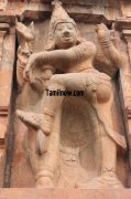 A sculptor at thanjavur big temple 712