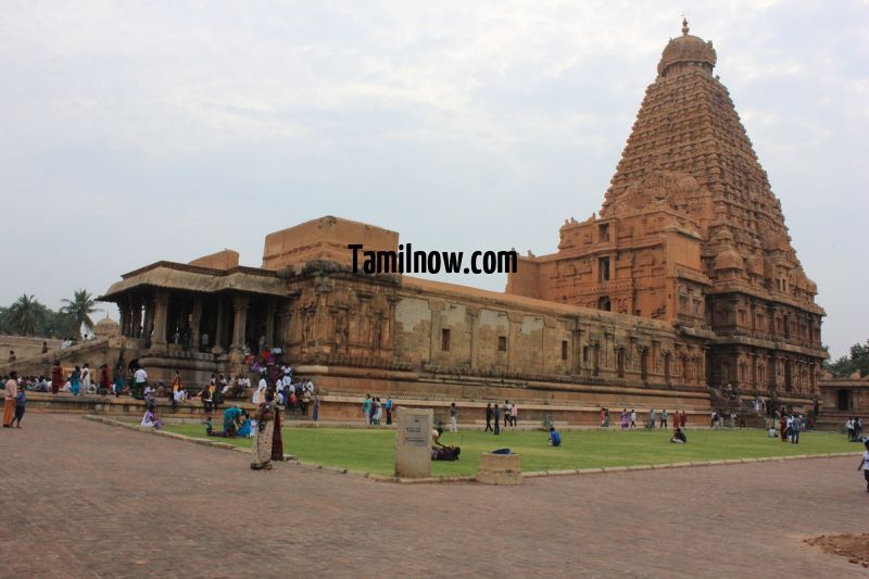 Brihadeeswarar temple tanjavur main complex 354