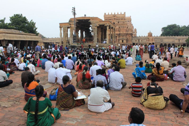 Brihadeeswarar temple thanjavur devotees 478