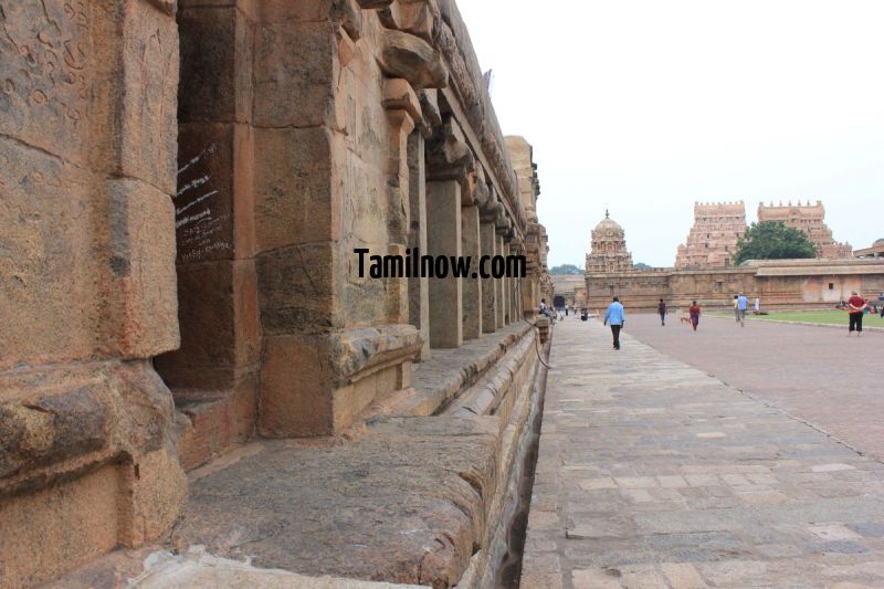 Chola architecture at thanjavur big temple 495