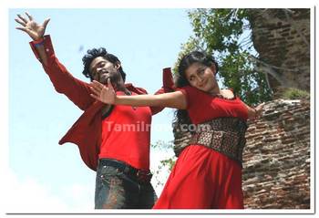Tamil Movie Aadhinarayana Review and Stills