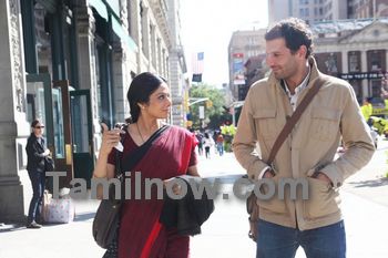 Tamil Movie English Vinglish Review and Stills