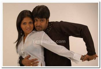 Tamil Movie Madhan Review and Stills