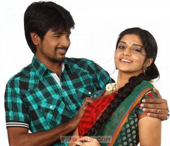 Tamil Movie Manam Kothi Paravai Review and Stills