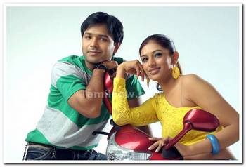 Tamil Movie Oo La La La Review and Stills