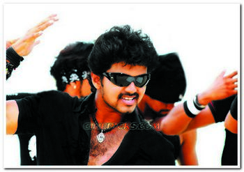 Tamil Movie Sura Review and Stills
