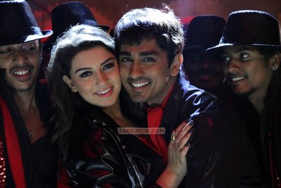Tamil Movie Theeya Velai Seiyyanum Kumaru Review and Stills