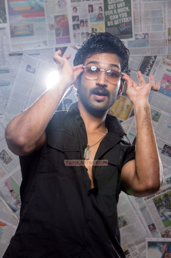 Tamil Actor Aadhi 2622