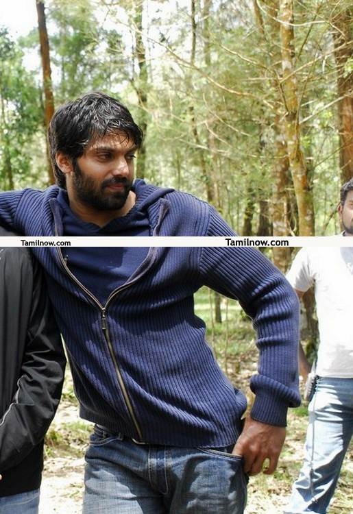 Actor Arya Still 02