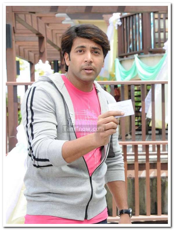 Jayam Ravi Still 81