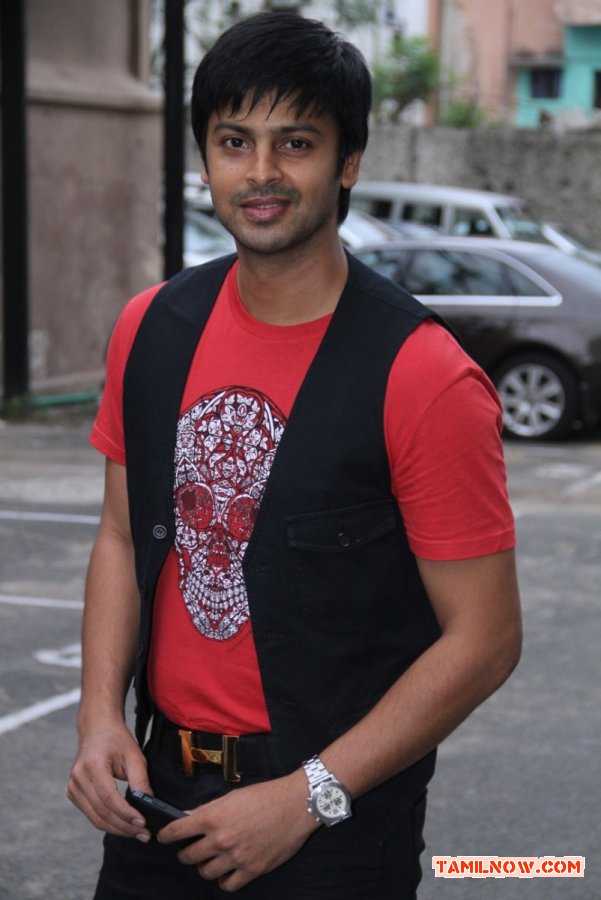 Actor Srikanth 7349