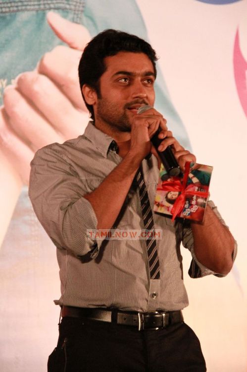 Actor Surya 2167