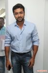 Actor Surya 3374