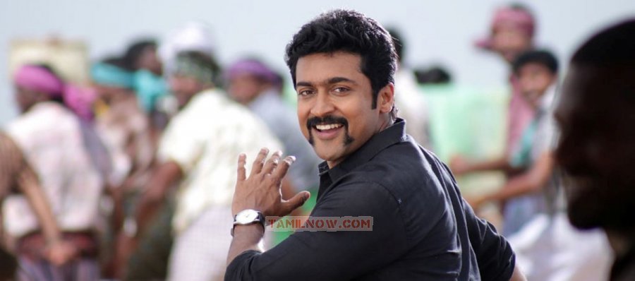 Actor Surya 3465