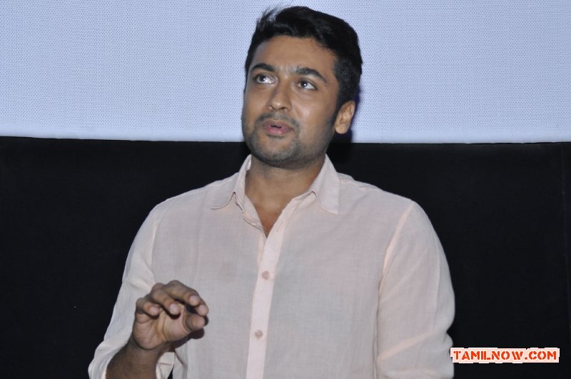 Actor Surya 5149