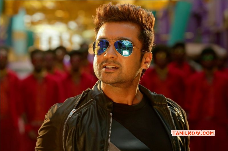 Suriya looks debonair in his new hairdo