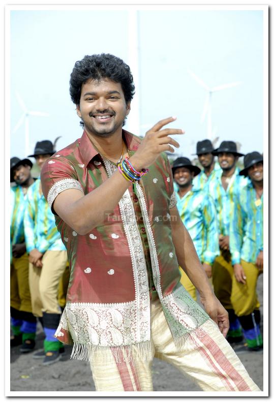 Vijay 200