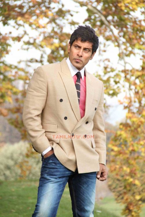 Actor Vikram 5530