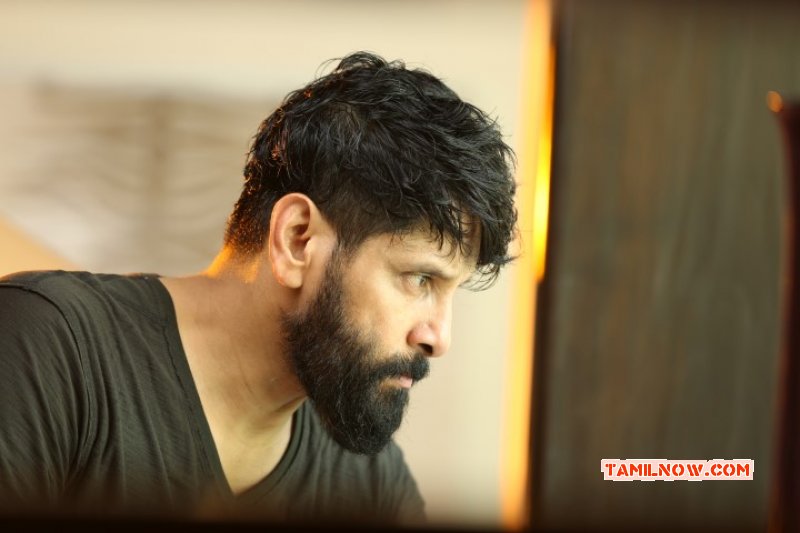 Actor Vikram Pictures 4070