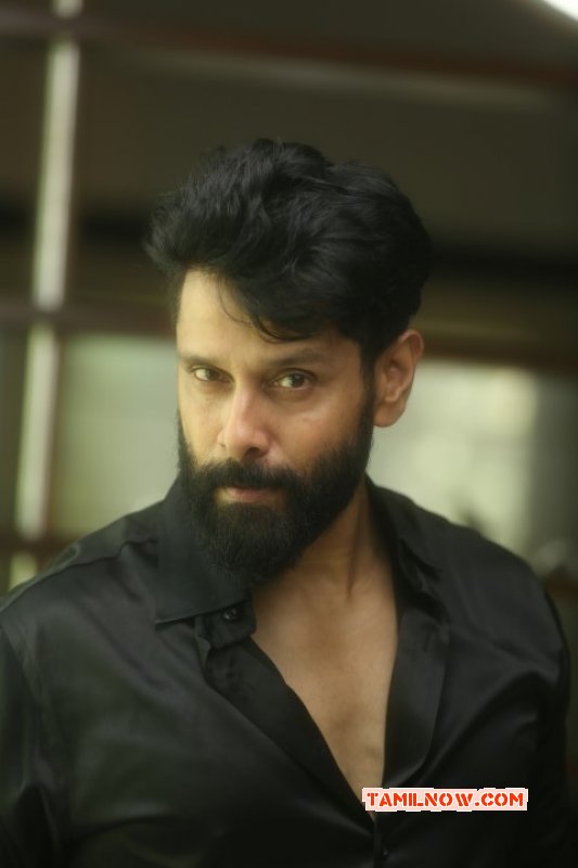 Wallpaper Vikram 1755