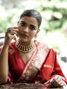 Actress Aishwarya Rajesh New Photo 0976