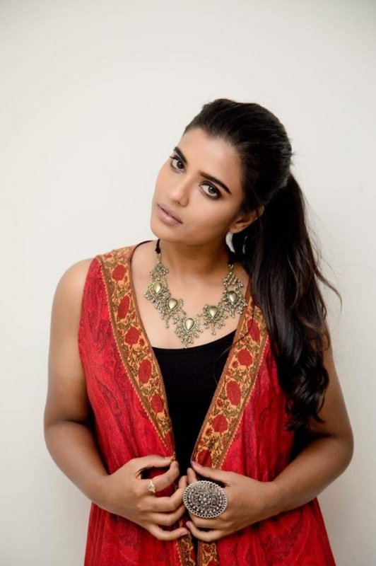 Aishwarya Rajesh Actress Latest Still 3651