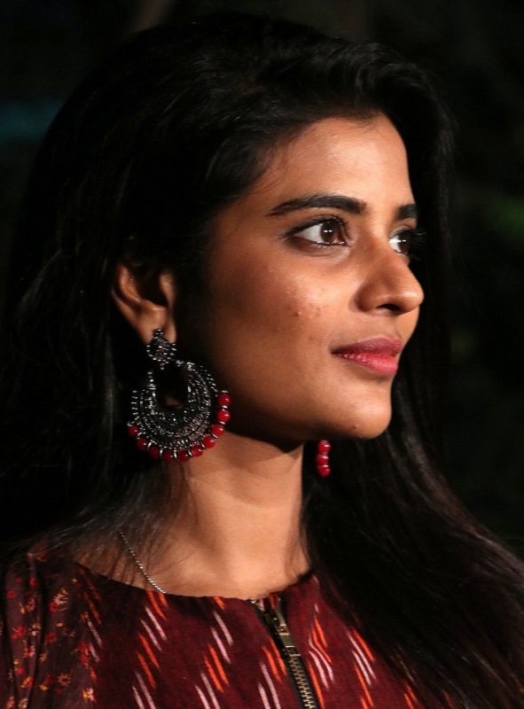 Latest Still Aishwarya Rajesh Tamil Actress 8722