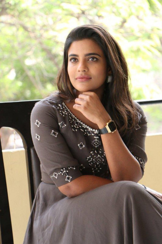 Tamil Heroine Aishwarya Rajesh 2020 Images 112