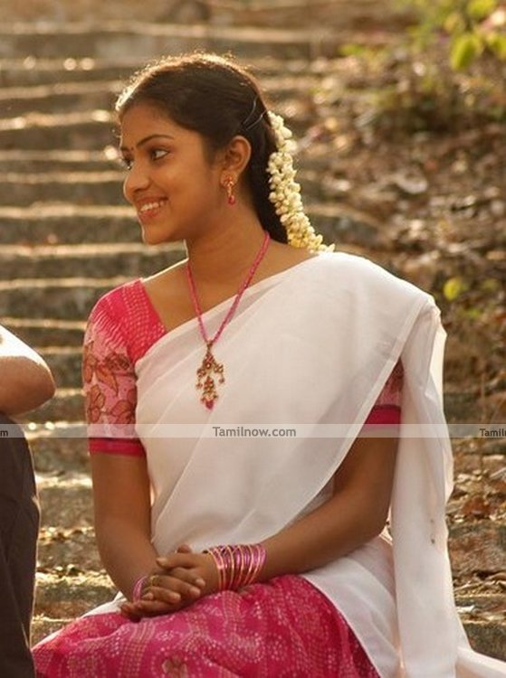 Amala Paul Picture 4