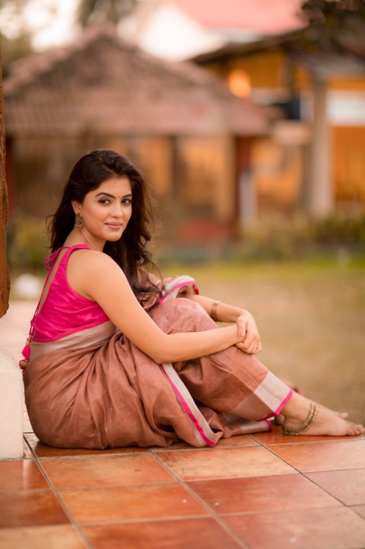 Latest Wallpapers Film Actress Amritha Aiyer 2393
