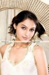 Andrea Jeremiah Stills 2