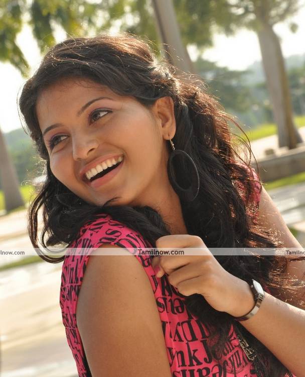 Anjali Hot Stills 4