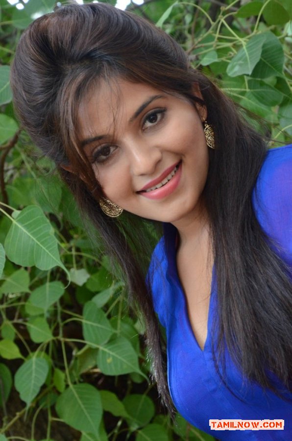 Tamil Actress Anjali 3496