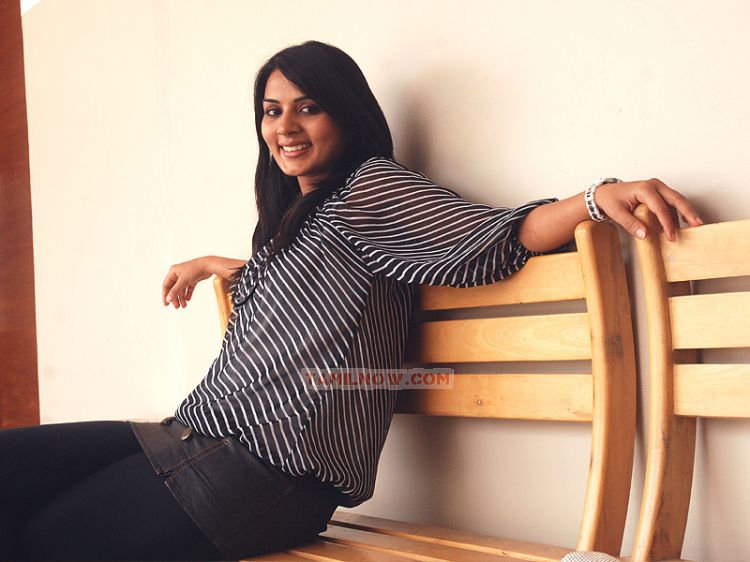 Tamil Actress Anupama Kumar Stills 7279
