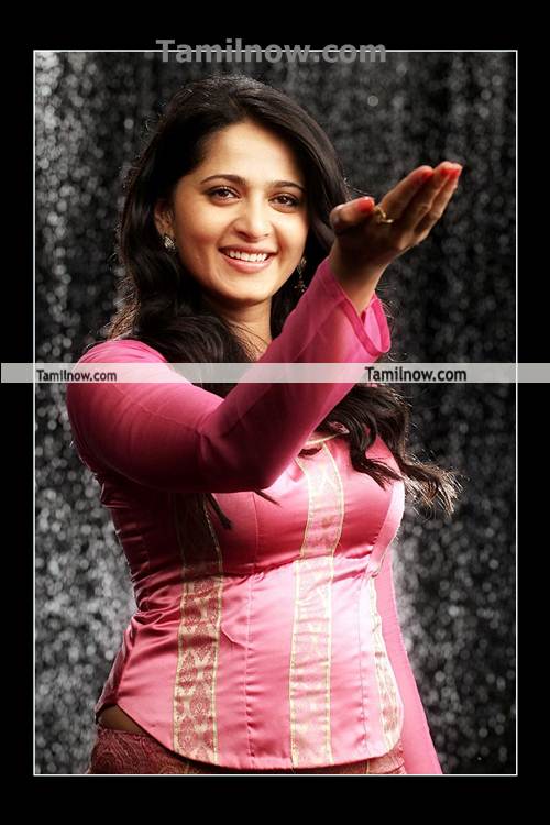 Anushka New Pics02