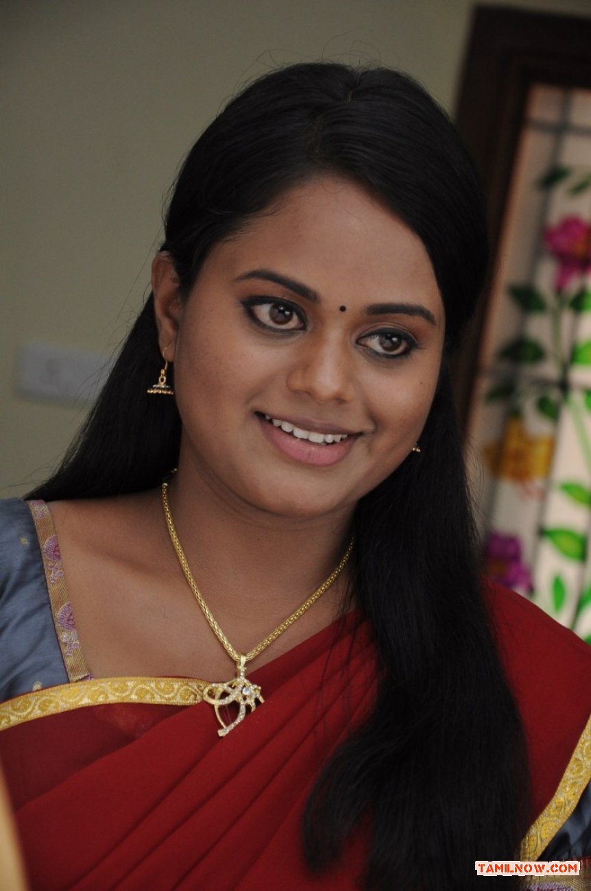 Tamil Actress Arathika 3927
