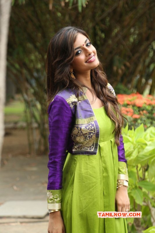 Tamil Movie Actress Ashna Zaveri Latest Picture 6115